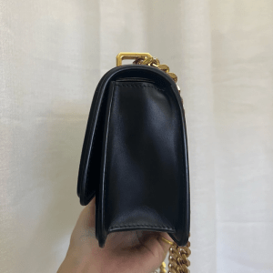 Burre Shoulder Bags