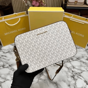 Carate Shoulder Bags