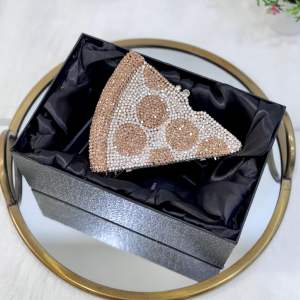 PIZZA CRYSTAL CLUTCH