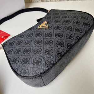 Zane Shoulder Bag